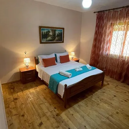Velaj Holiday home Permet